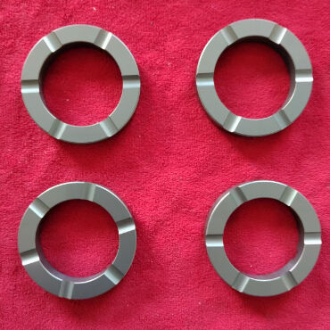 Customized Size 1650℃ Max Temperature Corrosion Resistant Silicon Carbide Sliding Bearing For Pumps